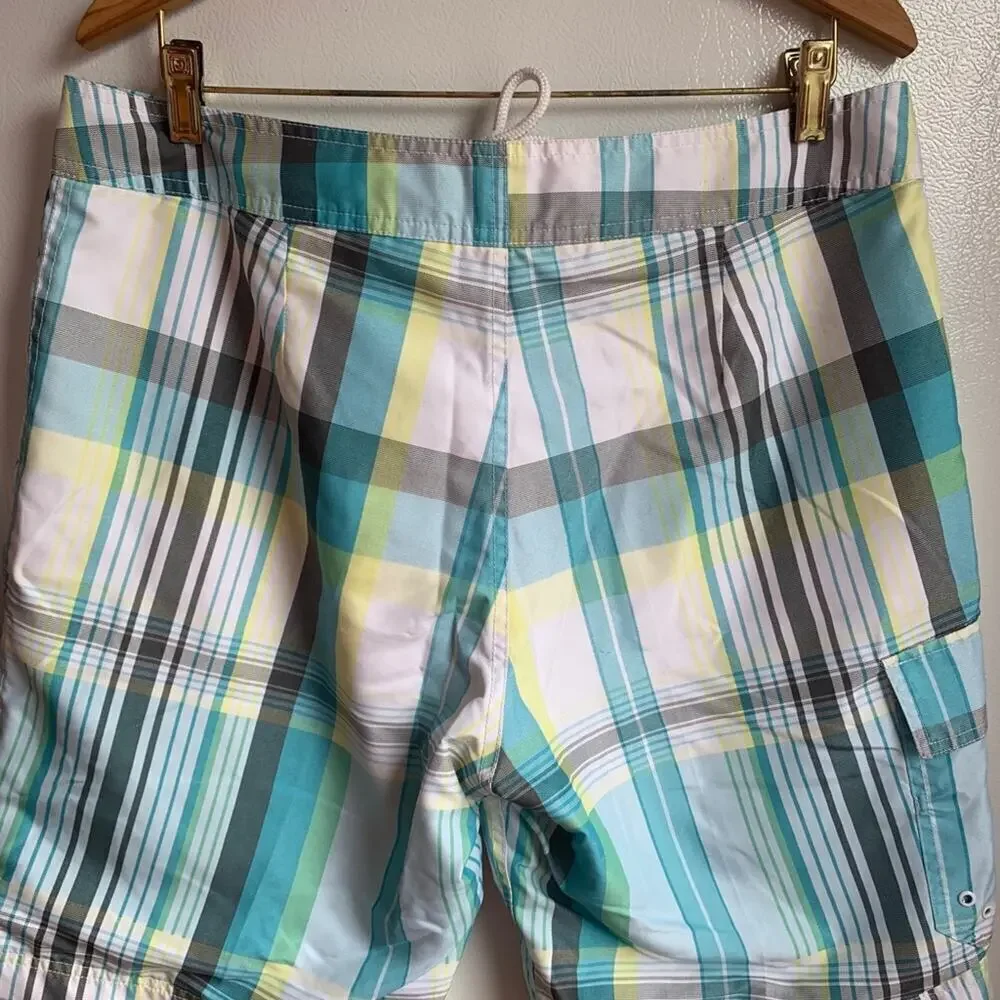 GAP Men’s Board Shorts / Turquoise Plaid / Fully Lined / Size: Large